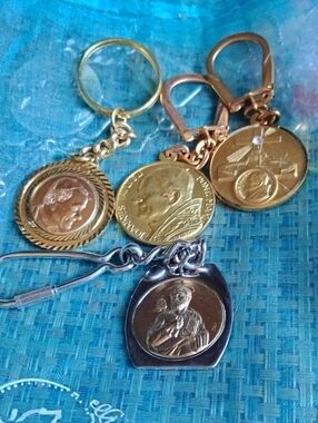 Gold & Silver Religious Coin Keychain(4)